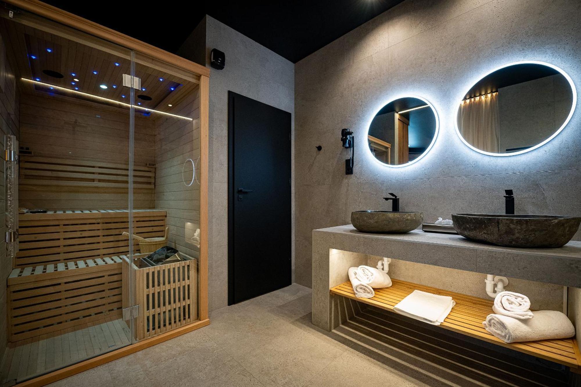 Turul Boutique Rooms & Apartment Сарваш Екстер'єр фото