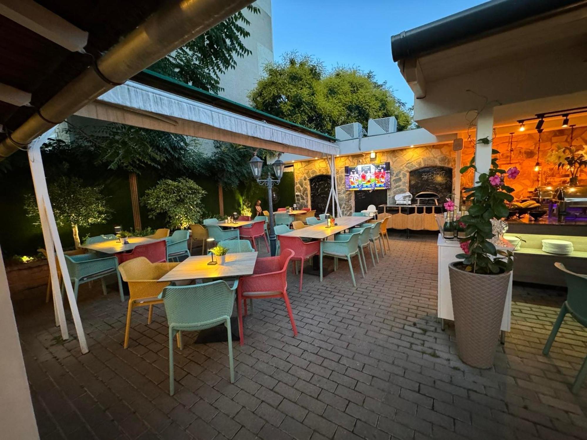 Turul Boutique Rooms & Apartment Сарваш Екстер'єр фото